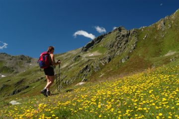 Viaggi Sport Vacanza Multisport Estate Trentino Val di Sole Trekking Nordic Walking