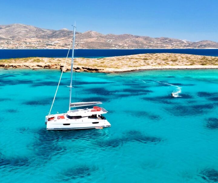 kitesurf grecia barca catamarano crociera kite mar egeo cicladi spot