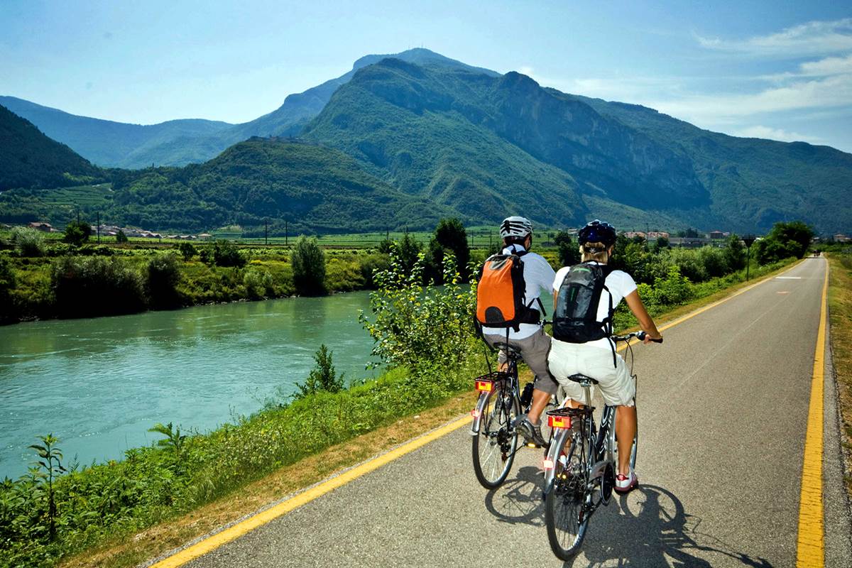Bici Trentino Pista Ciclabile Fiume Adige Trento Lago di Garda