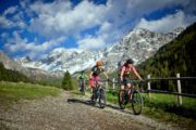 Mtb Dolomiti Enduro Ebike Canazei Val di Fassa Copyright Archivio Immagini Apt Val Di Fassa Photo Matteo Zanca