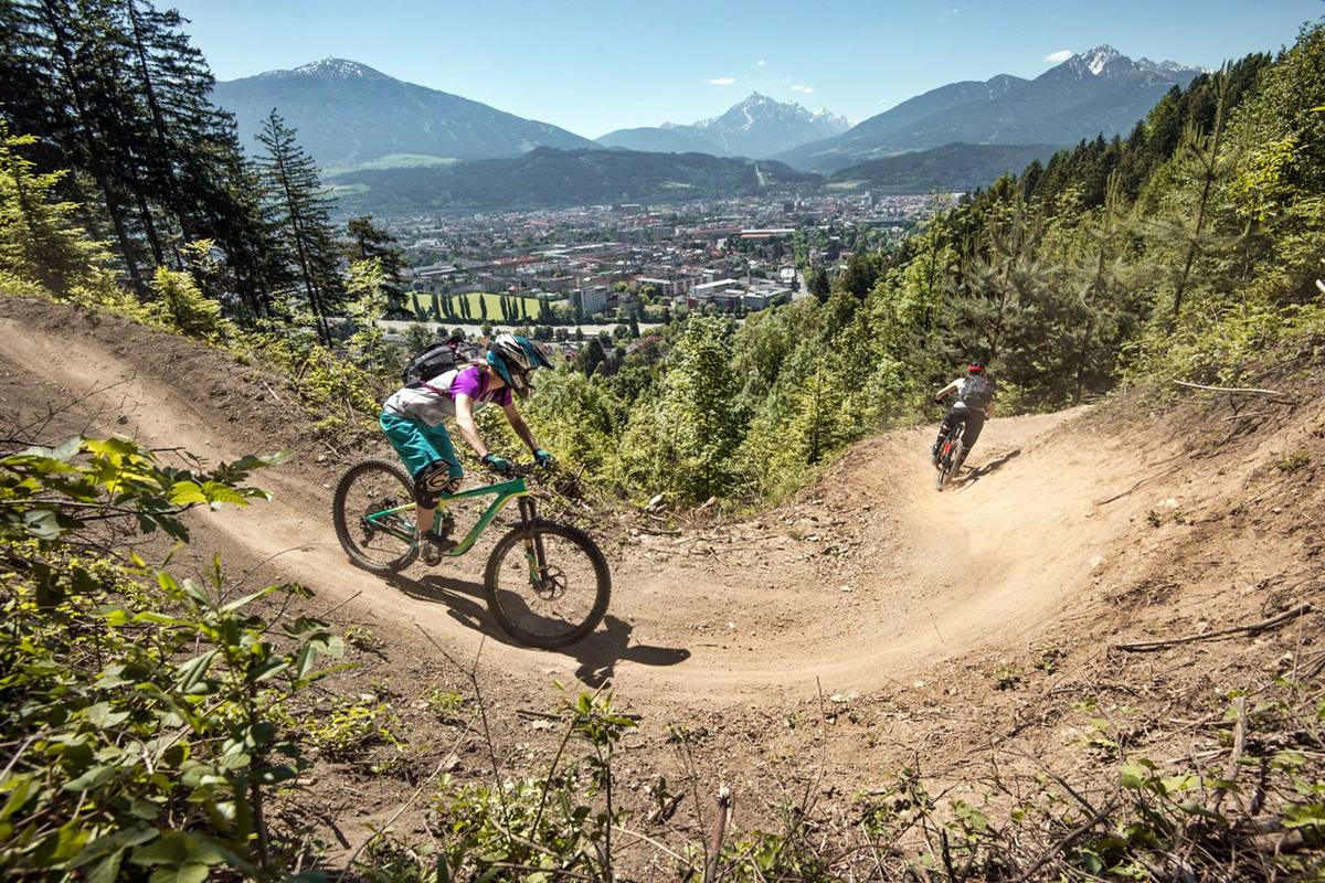 mountain bike in austria mtb enduro freeride ebike bike park tour con guida