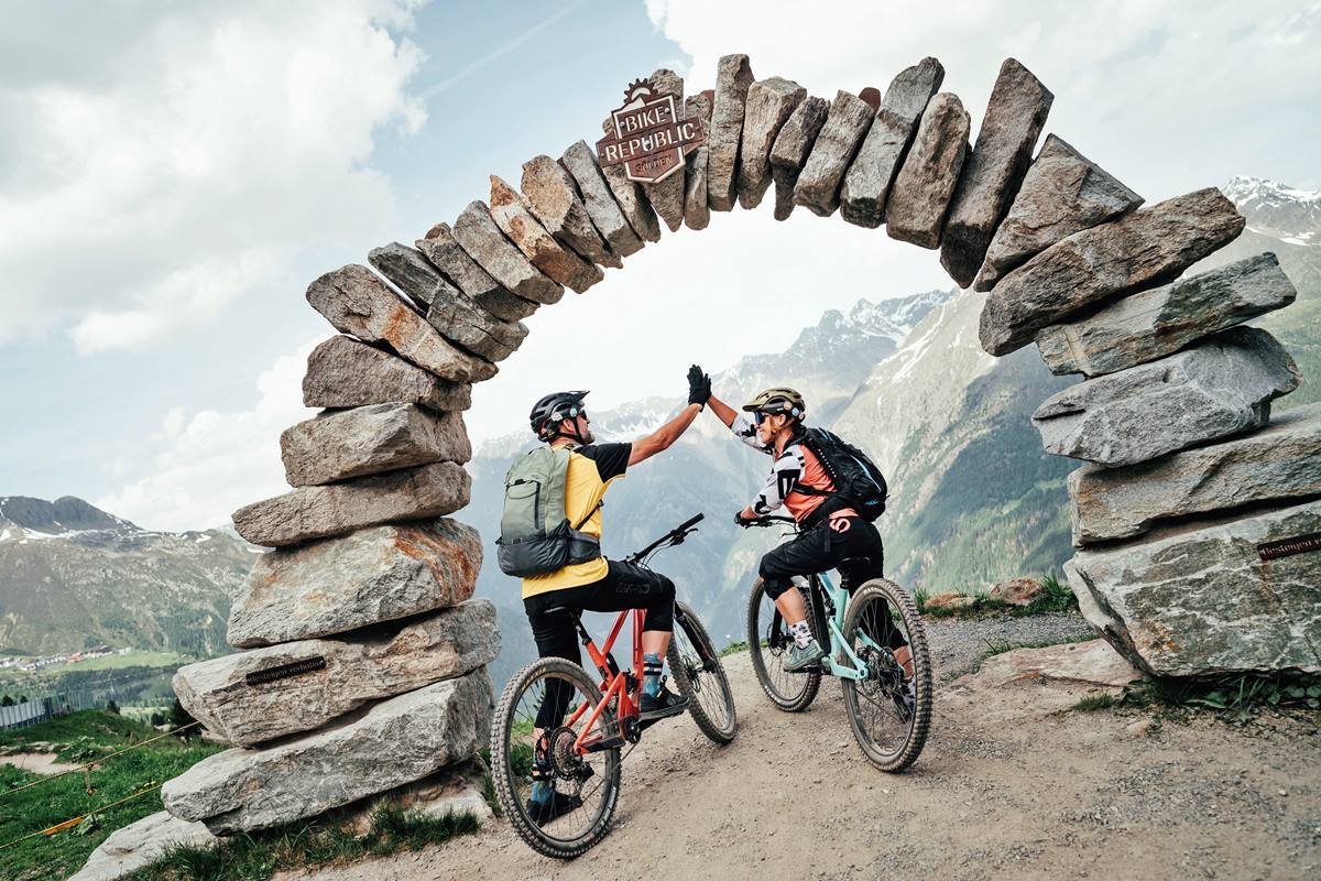 mtb austria mountain bike enduro freeride downhill ebike tour guida
