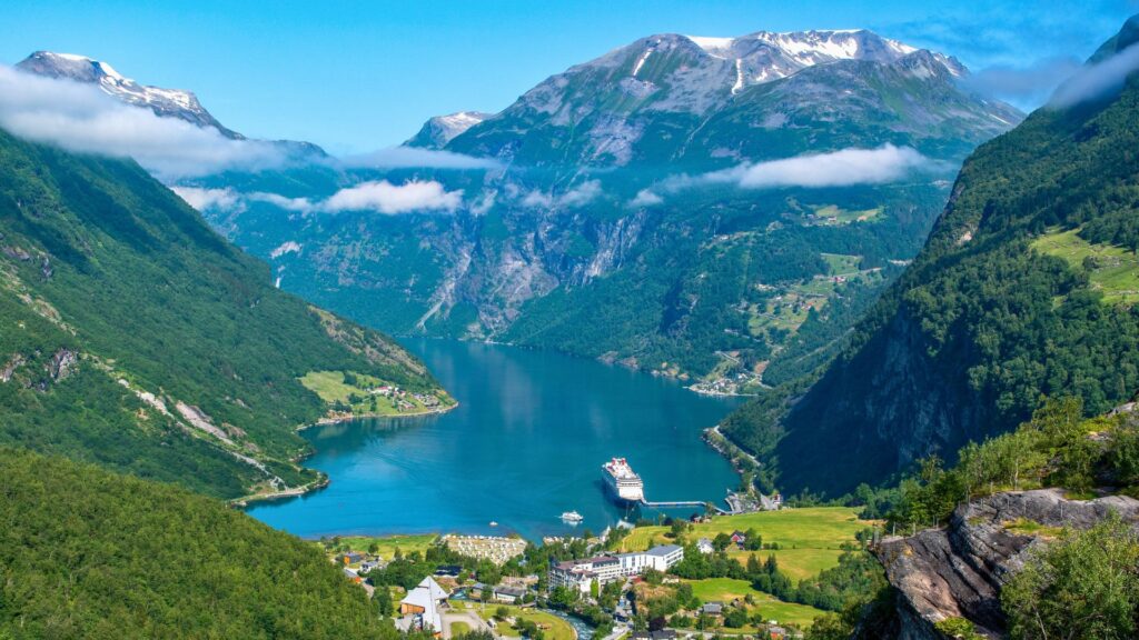 norvegia viaggio in moto geirangerfjord